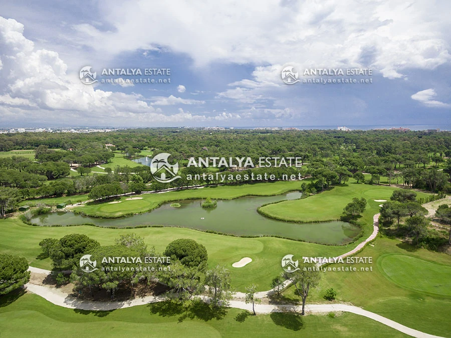 Международные поля для гольфа в Черной Анталии
