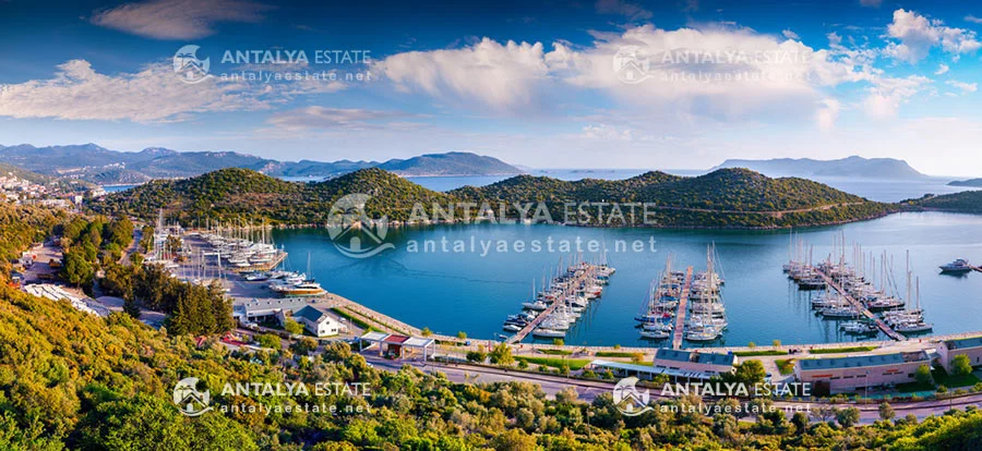 Каш - красивый город в 168 км от Анталии и один из лучших городов с виллами и пляжами в Турции